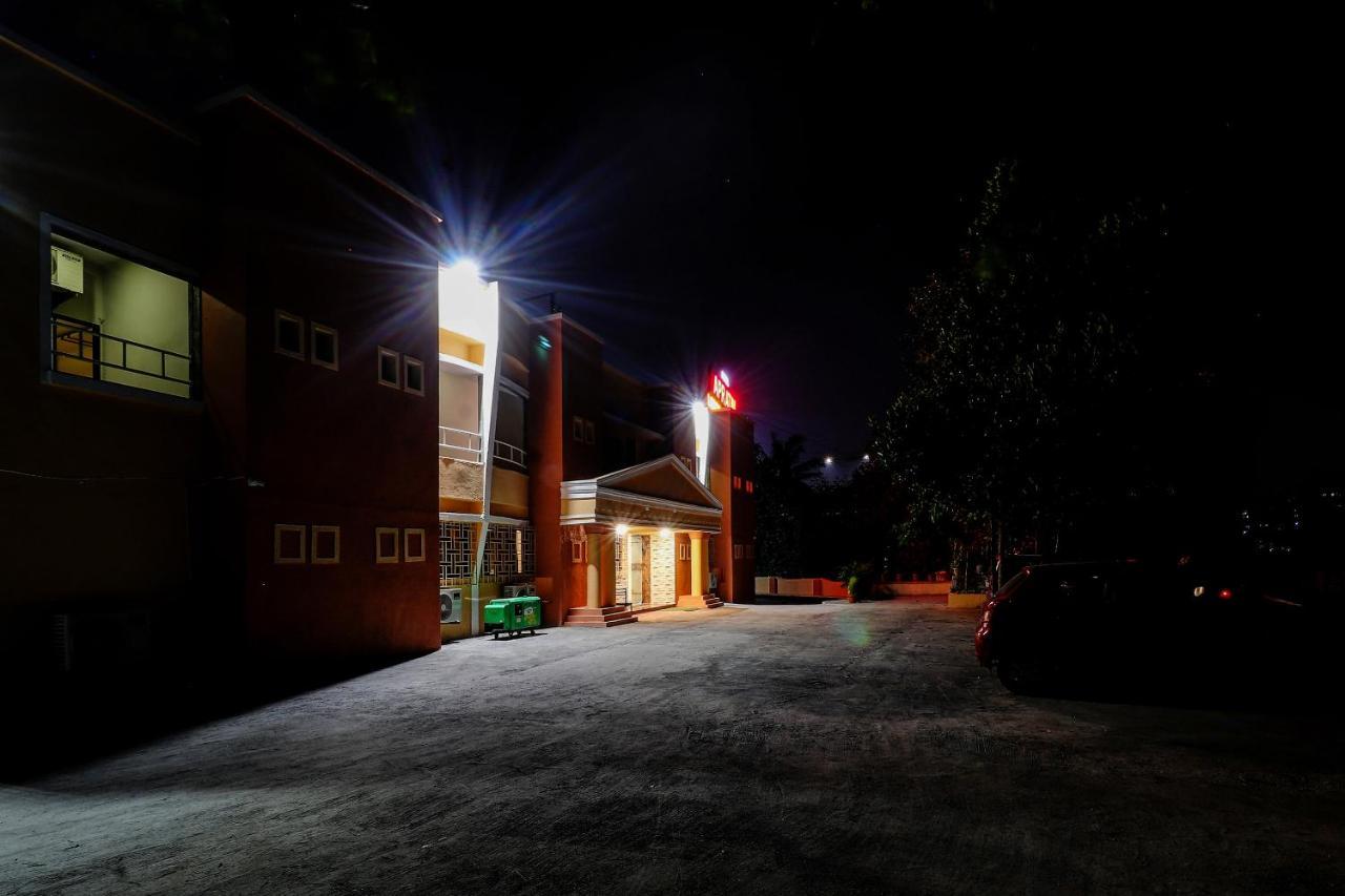 Hotel Apratim Lodging & Boarding Ulhāsnagar Εξωτερικό φωτογραφία