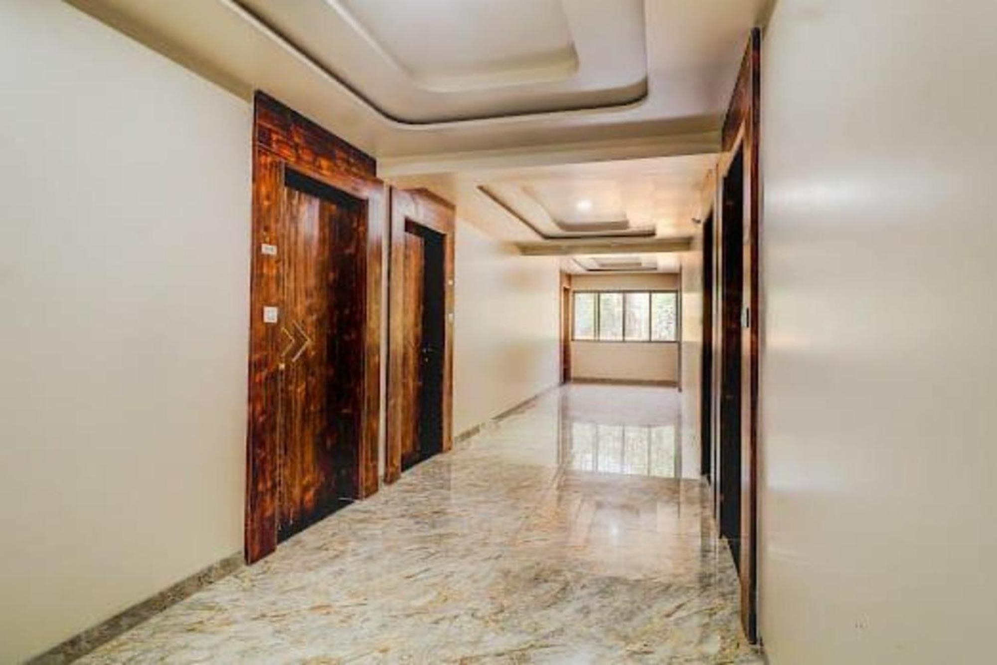 Hotel Apratim Lodging & Boarding Ulhāsnagar Εξωτερικό φωτογραφία